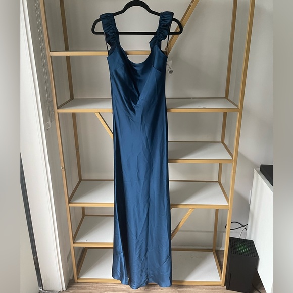 Social Bridesmaids Sleeveless Charmeuse Trumpet Gown - Picture 8 of 9